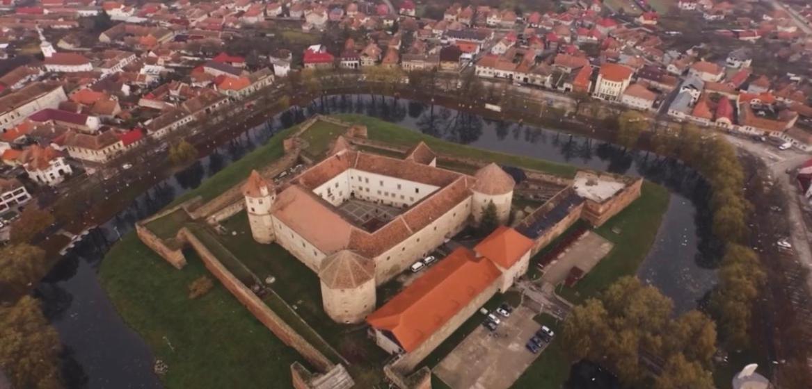 Valea Salbatica Hotel Újsinka Kültér fotó